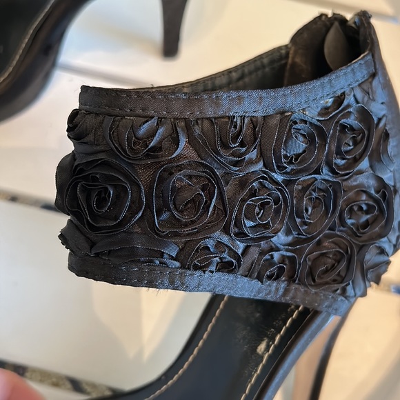TRANSIT black satin floral embellished heels size 37 - Picture 7 of 10
